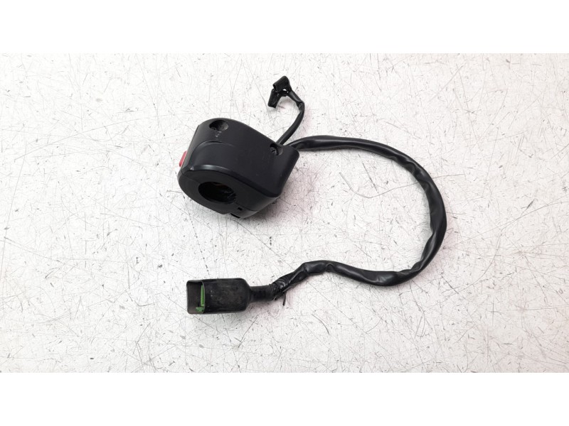 Recambio de piña luces derecha para kawasaki ninja 400 referencia OEM IAM 460910479  