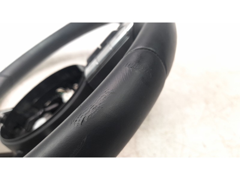 Recambio de volante para mazda 3 sedán (bp) referencia OEM IAM BDEMA200401  
