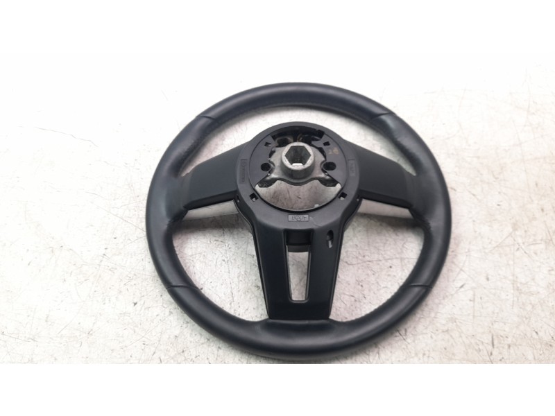 Recambio de volante para mazda 3 sedán (bp) referencia OEM IAM BDEMA200401  