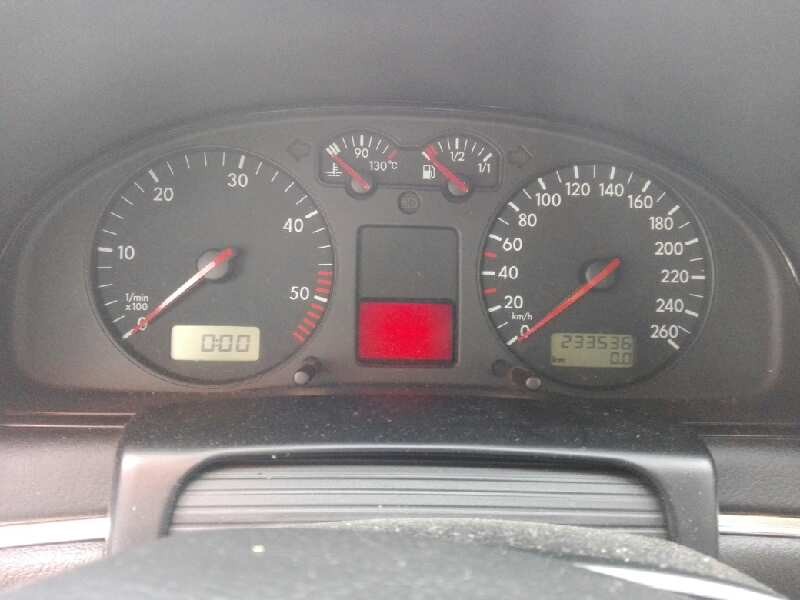 volkswagen passat variant (3b5) del año 2000