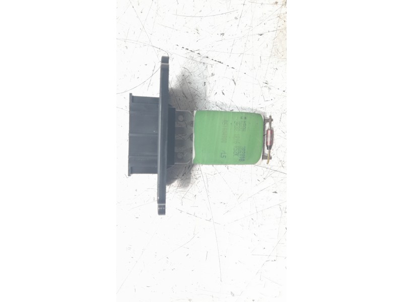 Recambio de resistencia calefaccion para dacia sandero stepway referencia OEM IAM 2R321R16R52K  