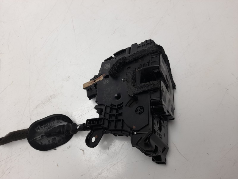 Recambio de cerradura puerta trasera derecha para renault clio iv technofeel referencia OEM IAM 825002104R  