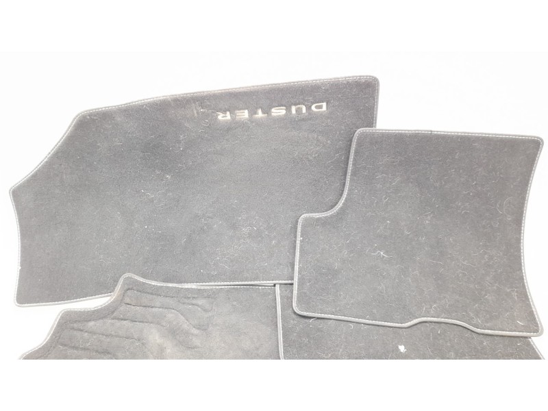 Recambio de juego alfombrillas para dacia duster ii prestige referencia OEM IAM 8201698601  