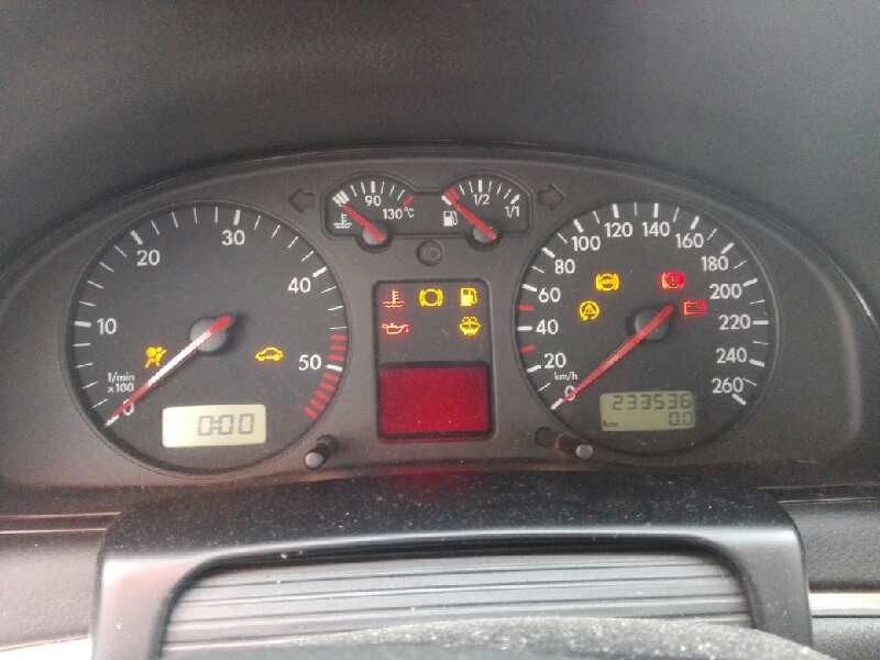 volkswagen passat variant (3b5) del año 2000