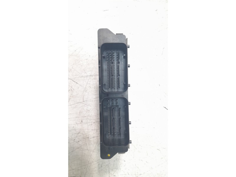 Recambio de centralita motor uce para kia rio (yb) 1.2 cat referencia OEM IAM 3910608237  
