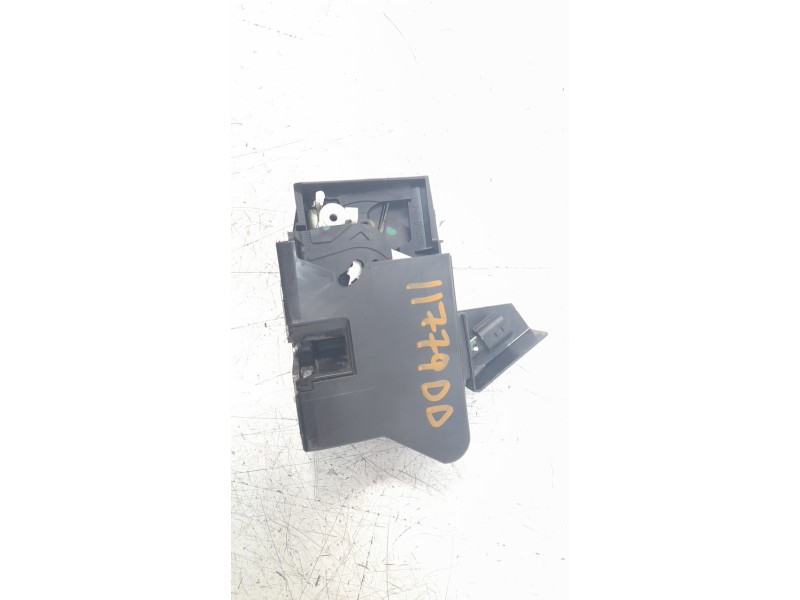 Recambio de cerradura puerta delantera derecha para dacia sandero stepway referencia OEM IAM 805026816R  