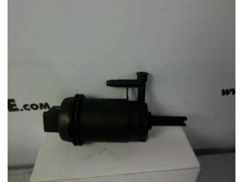 Recambio de bomba limpia para renault 5 (b/c40) referencia OEM IAM 7704002215 190387 