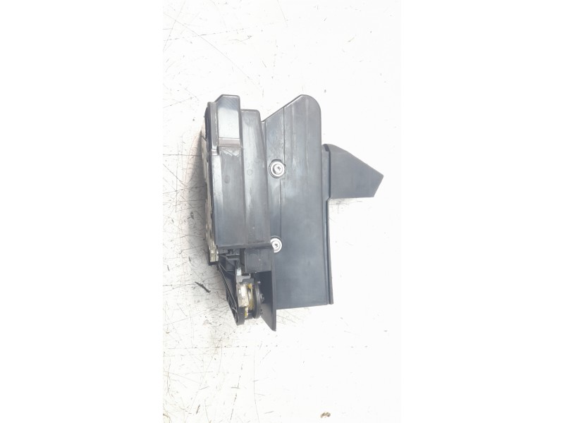 Recambio de cerradura puerta delantera derecha para dacia sandero stepway referencia OEM IAM 805026816R  