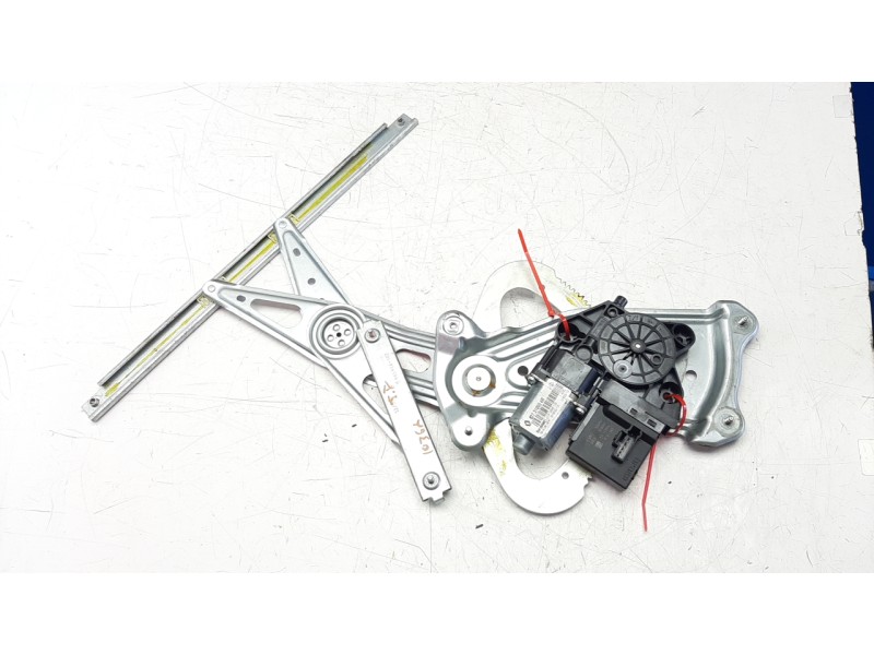 Recambio de elevalunas trasero izquierdo para renault scenic iii 1.5 dci diesel referencia OEM IAM 827310004R 106199119 