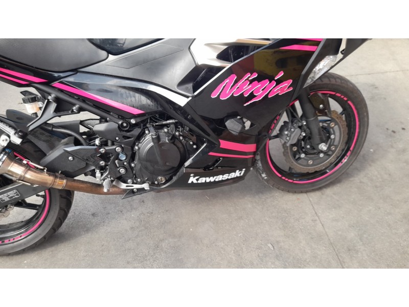 Recambio de colector escape para kawasaki ninja 400 referencia OEM IAM 391780315  