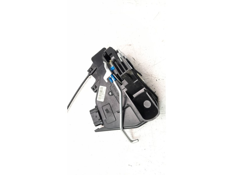 Recambio de cerradura puerta delantera derecha para kia rio (yb) 1.2 cat referencia OEM IAM 81320H8050  