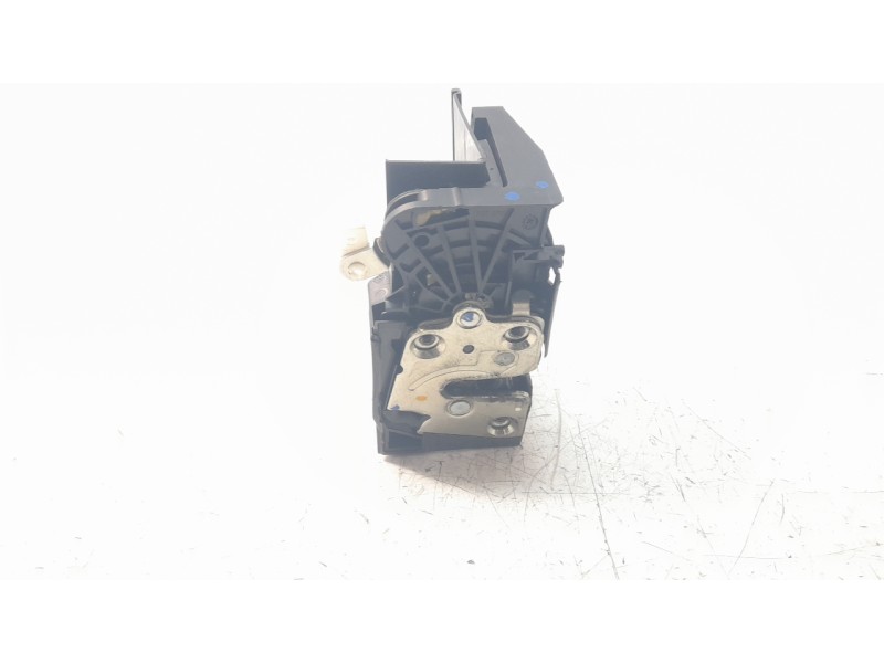 Recambio de cerradura puerta trasera derecha para dacia sandero stepway referencia OEM IAM 825022281R  