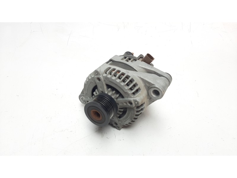 Recambio de alternador para jeep compass ii 1.4 m-air cat referencia OEM IAM P56029784AA  