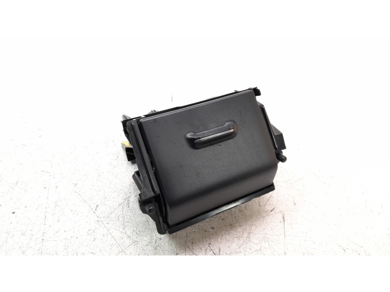 Recambio de guantera para toyota auris active referencia OEM IAM 5541402320  