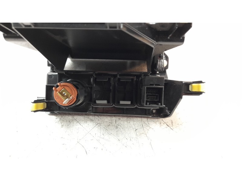 Recambio de guantera para toyota auris active referencia OEM IAM 5541402320  