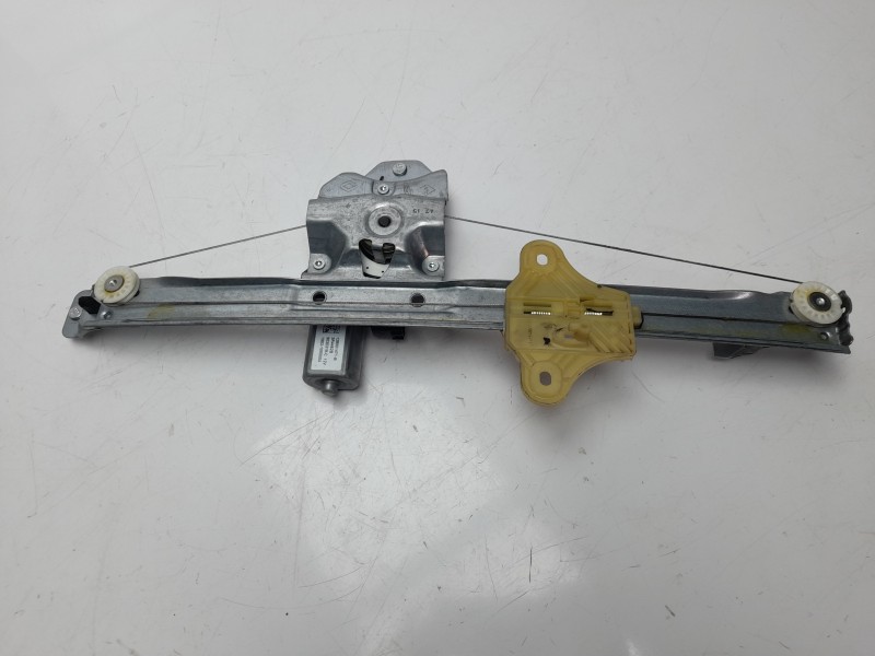 Recambio de elevalunas delantero derecho para renault clio iv technofeel referencia OEM IAM 807205569R 106199615 