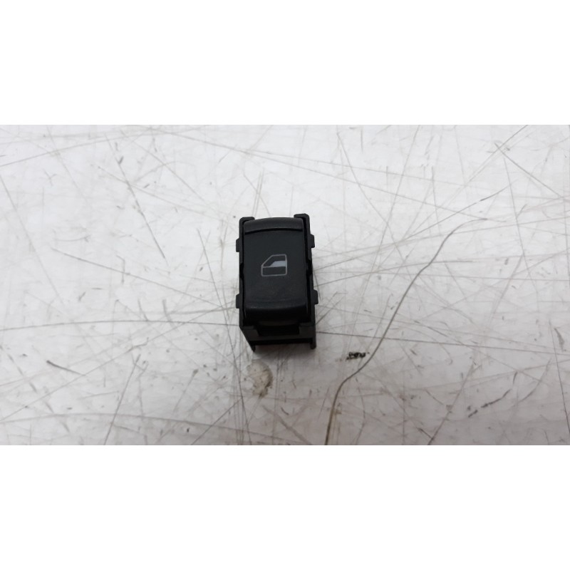 Recambio de mando elevalunas trasero derecho para volkswagen golf iv berlina (1j1) 1.9 tdi referencia OEM IAM 3B0959855B  