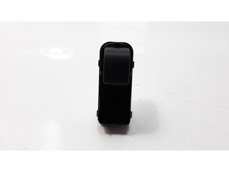 Recambio de mando elevalunas delantero derecho para mazda 2 lim. () 1.5 16v cat referencia OEM IAM D09H66370  