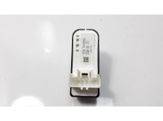 Recambio de mando elevalunas delantero derecho para mazda 2 lim. () 1.5 16v cat referencia OEM IAM D09H66370   2