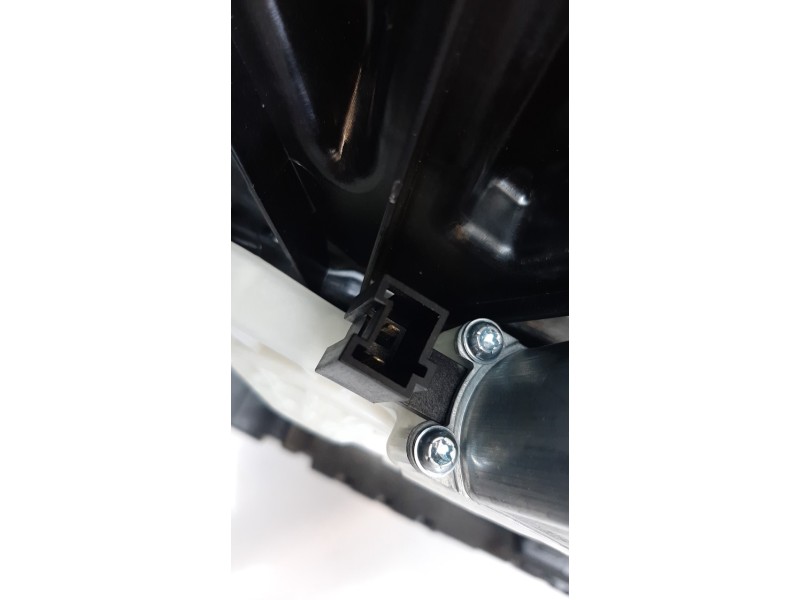 Recambio de elevalunas delantero derecho para mercedes-benz clase glb (bm 247) 1.3 cat referencia OEM IAM A2477202006  