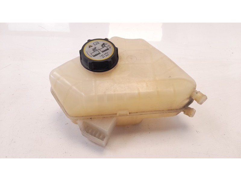 Recambio de deposito expansion para ford fiesta (ccn) 1.5 tdci cat referencia OEM IAM 8V218K218  