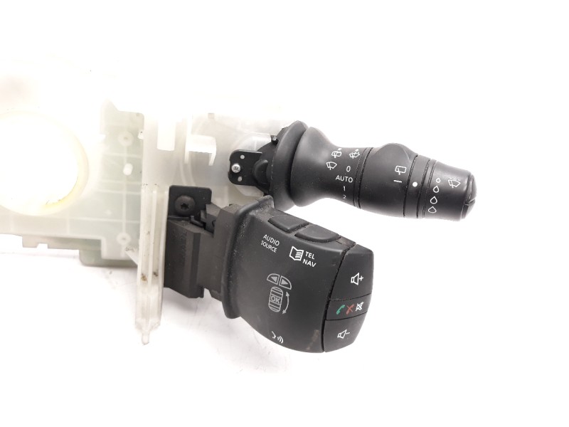 Recambio de mando multifuncion para renault scenic iii 1.5 dci diesel referencia OEM IAM 255670019R  