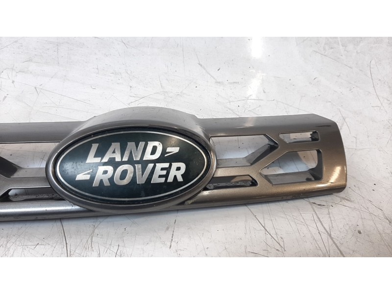Recambio de rejilla delantera para land rover discovery sport pure referencia OEM IAM FK728A100CAW  