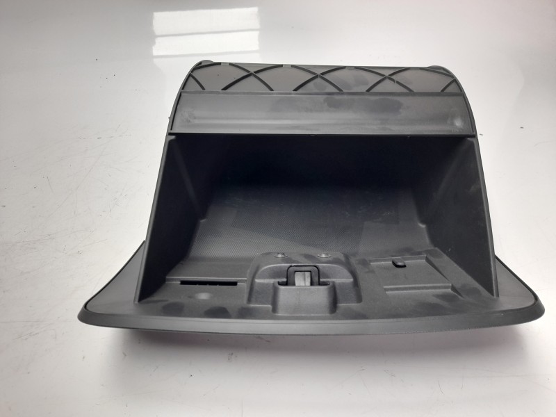 Recambio de guantera para renault clio iv technofeel referencia OEM IAM 681087227R  