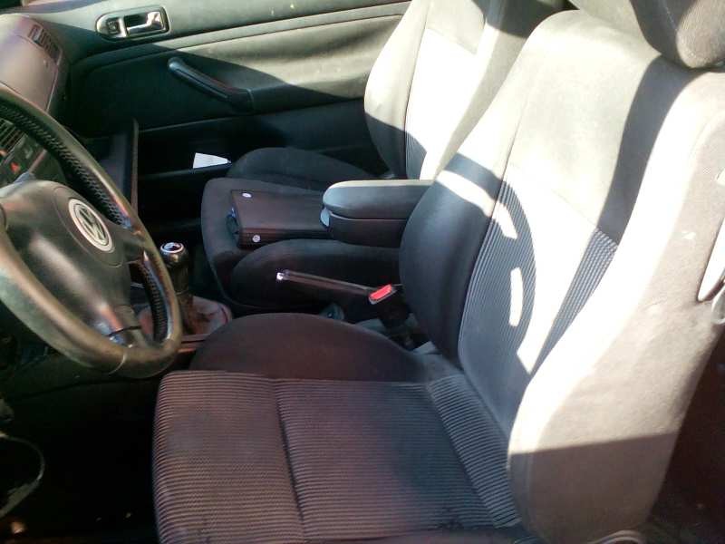 volkswagen golf iv berlina (1j1) del año 1999