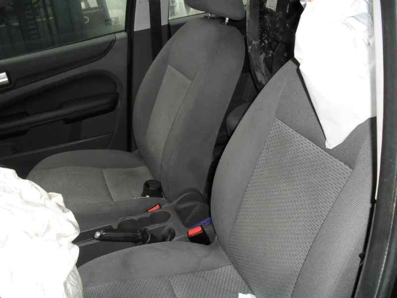 ford focus berlina (cap) del año 2005