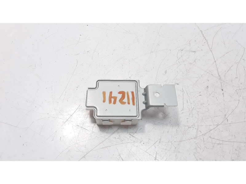 Recambio de modulo electronico para mazda 3 berlina (bp) referencia OEM IAM BCWB675D4A  