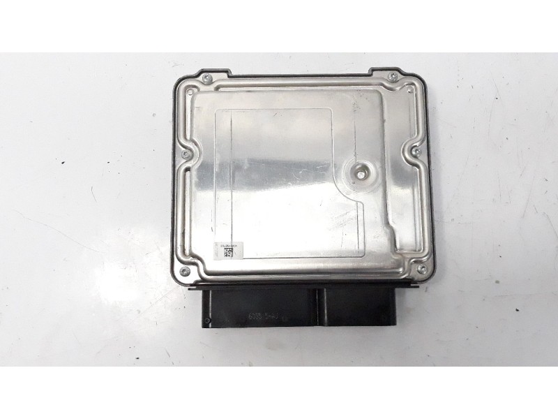 Recambio de centralita motor uce para opel insignia berlina excellence referencia OEM IAM 55485466  