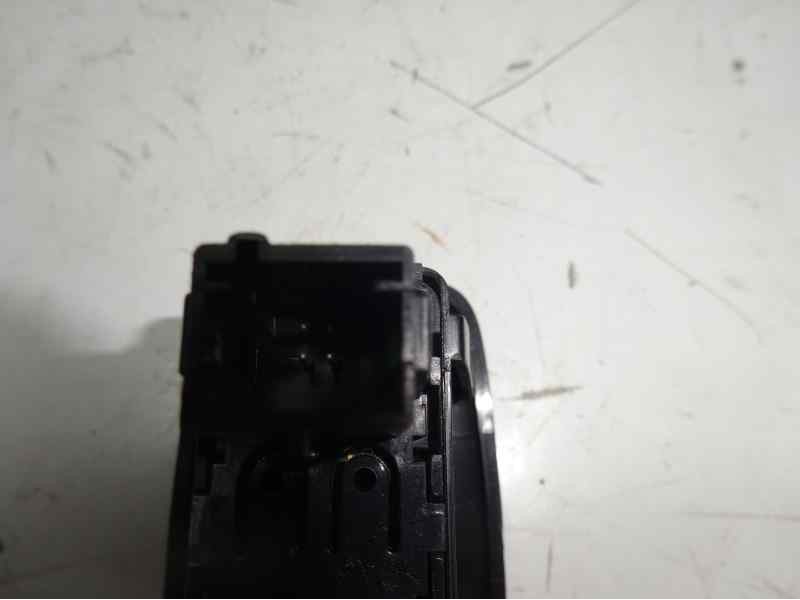 Recambio de mando elevalunas trasero izquierdo para citroen c3 collection referencia OEM IAM 96637535XT 529076433 