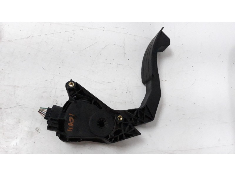 Recambio de potenciometro pedal para dacia sandero 1.2 16v cat referencia OEM IAM 180026342R 6PV00997802 