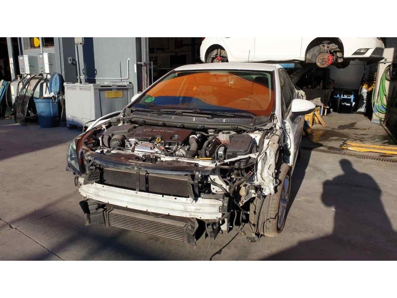 opel astra k lim. 5türig del año 2015