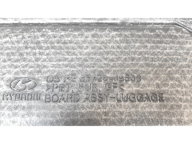 Recambio de alfombra maletero para hyundai kona 1.0 tgdi cat referencia OEM IAM 85720J9600  