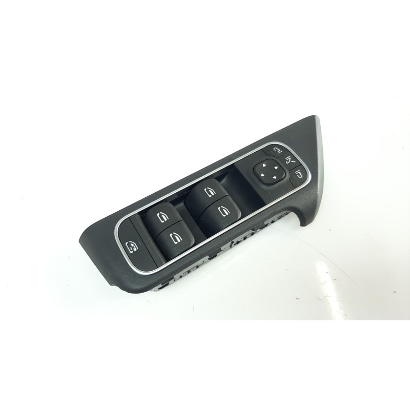 Recambio de mando elevalunas delantero izquierdo para mercedes-benz clase glb (bm 247) 1.3 cat referencia OEM IAM A1679059803  
