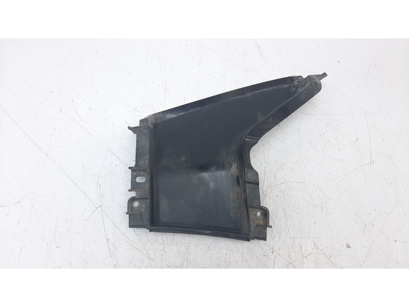 Recambio de moldura para hyundai tucson referencia OEM IAM 86543N7000  