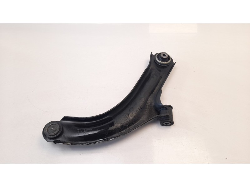 Recambio de brazo suspension inferior delantero izquierdo para renault clio iii 1.2 referencia OEM IAM 8200346941 BR1799 