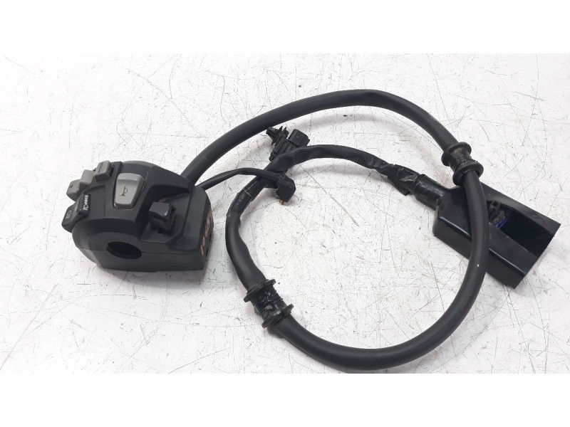 Recambio de piña luces izquierda para honda nc 750 nc 750 x referencia OEM IAM 35200MKWD01  