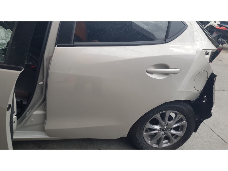 Recambio de puerta trasera izquierda para mazda 2 lim. () 1.5 16v cat referencia OEM IAM DAY07302XF  