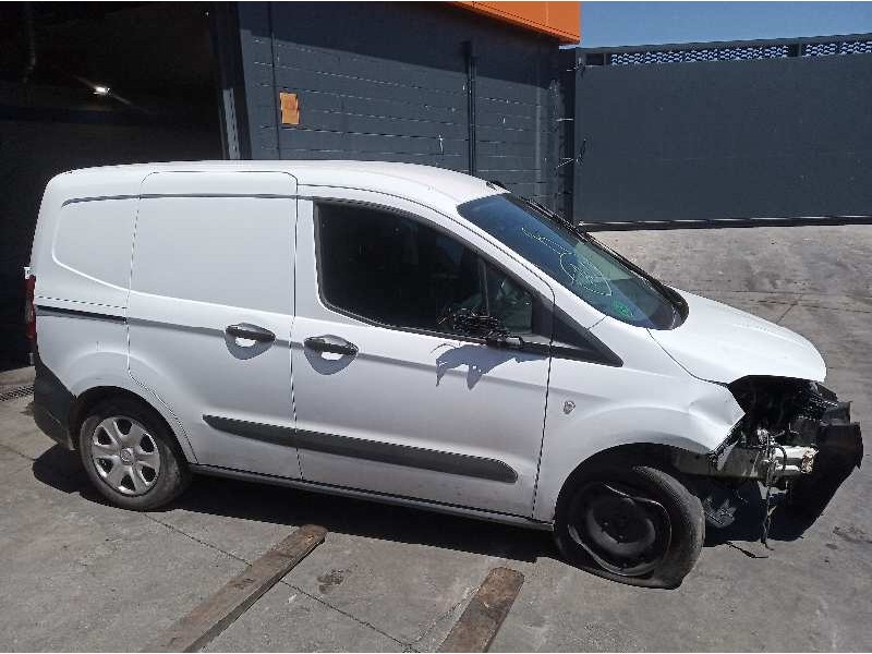 ford transit courier del año 2018