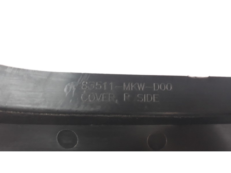 Recambio de moldura para honda nc 750 nc 750 x referencia OEM IAM 83511MKWD00  
