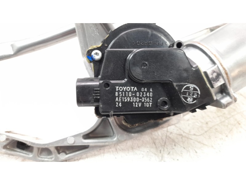Recambio de motor limpia trasero para toyota auris active referencia OEM IAM 8513002050  