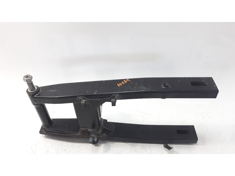 Recambio de puente trasero para honda nc 750 nc 750 x referencia OEM IAM 52200MGSD32  