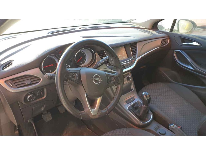 opel astra k lim. 5türig del año 2015