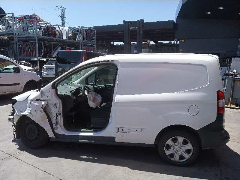 ford transit courier del año 2018