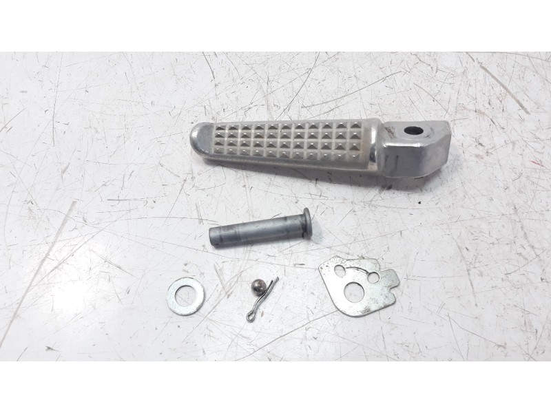 Recambio de estribo para honda nc 750 nc 750 x referencia OEM IAM 50712MGSD30  