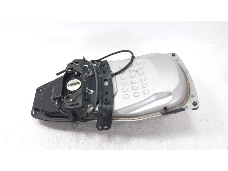 Recambio de deposito combustible para honda nc 750 nc 750 x referencia OEM IAM 17500MKWD00  
