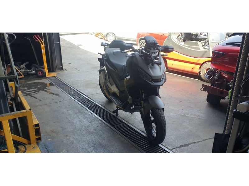 honda x-adv del año 2019